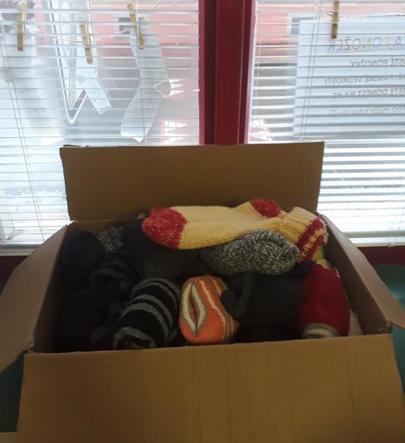 Sbírka ponožek pomůže lidem bez domova