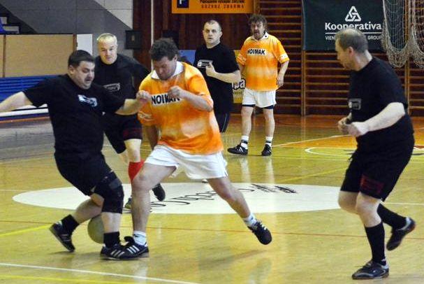 Fotbalový halový turnaj firmy Ekonomické služby - BH muži
