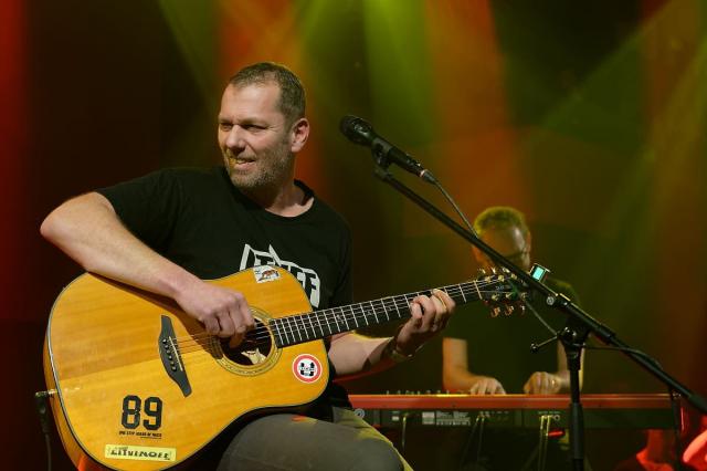 Xavier Baumaxa – koncert osobitého písničkáře