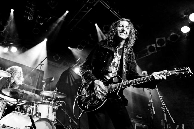 GWYN ASHTON BAND