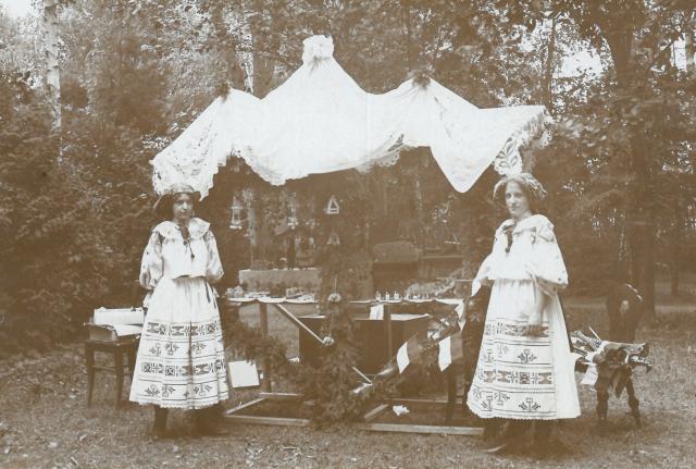 POKOUTNÍ KRUH PRÁCHEŇSKÉ VLASTIVĚDY – MUSEUM ZVLÁŠTNOSTÍ A KONFETOVÝ BOJ