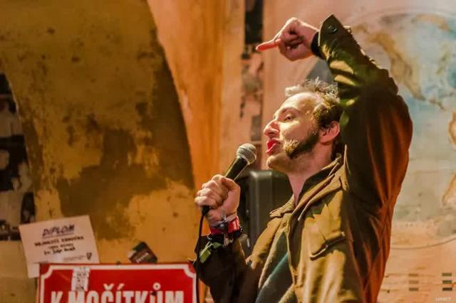 Renesanční SLAM POETRY
