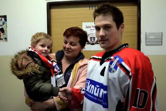 Na zimní stadion zavítala i malá Terezka Kodýtková