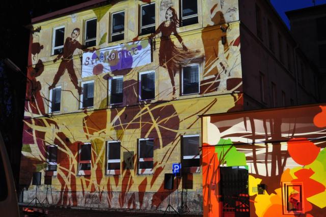 Fasáda Fezka ožila - video