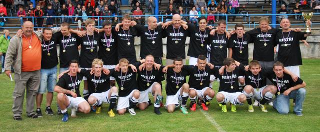 Fotbalisté Volyně zakončili sezonu snů oslavou titulů