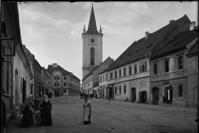 Nostalgie, (Ne) známá Blatná hledáčkem Jana Pavla Hilleho