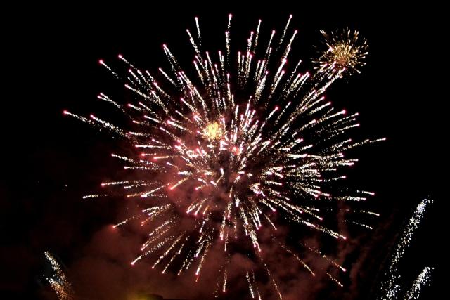 Forky z novoročního ohňostroje ve Strakonicích