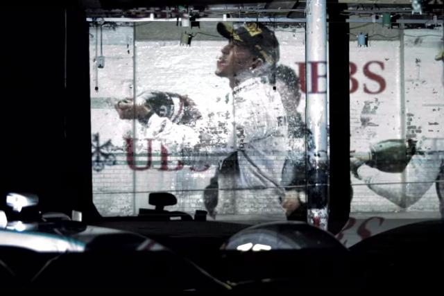 Mercedes zve na sezónu F1 2015