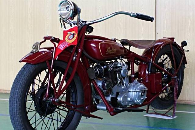 Z výstavy historických motocyklů