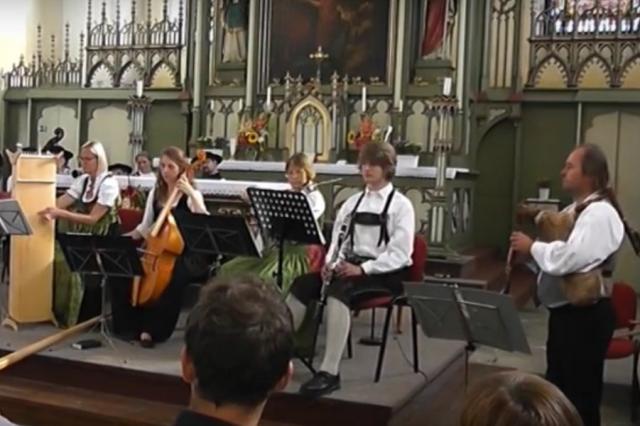 Ať jasné slunce září (video)